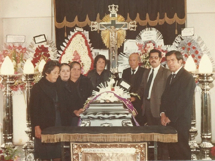 Los hijos: Marina, Ana, Alejandrina, Hilda, Alberto y Jose