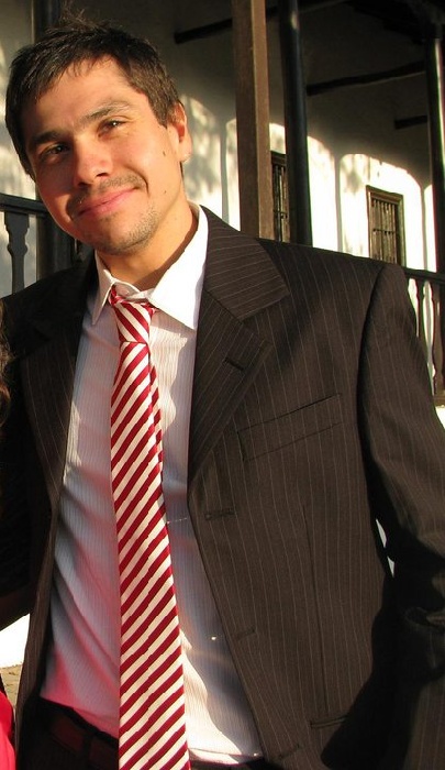 Nieto: Julio Gonzalez Caillaux